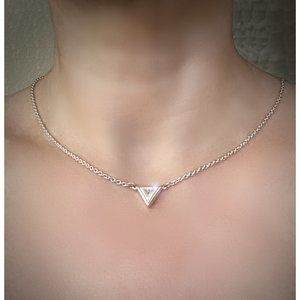 Beautiful Silver CZ Necklace